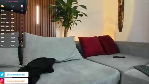 Snapshot of lucasanto_ chatting on 03/08/26, 02:04 LUCA SANTOS online show from 03/08/26, 02:04