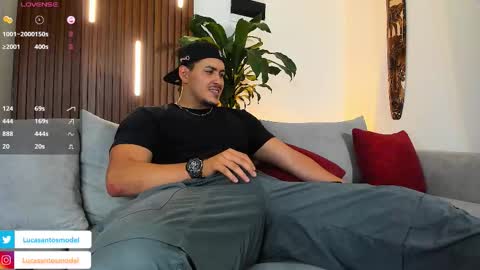 Snapshot of lucasanto_ chatting on 03/21/26, 04:17 LUCA SANTOS online show from 03/21/26, 04:17