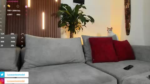 Snapshot of lucasanto_ chatting on 03/26/26, 04:51 LUCA SANTOS online show from 03/26/26, 04:51