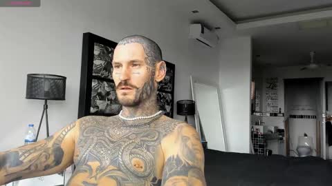 lucasexclusive online show from 12/31/24, 04:27