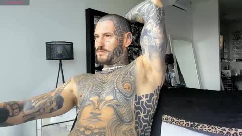 lucasexclusive online show from 01/06/25, 04:04