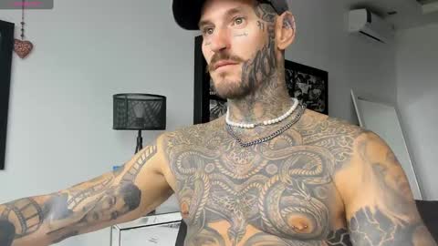 lucasexclusive online show from 01/25/25, 04:23