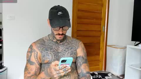 lucasexclusive online show from 10/08/25, 07:17