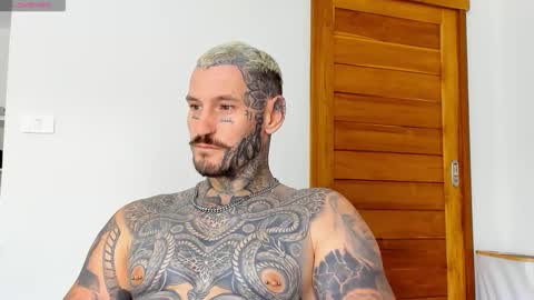 lucasexclusive online show from 10/19/25, 05:41