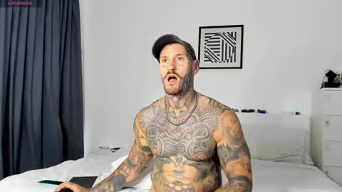 lucasexclusive online show from 11/10/25, 06:34