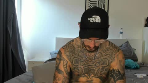 Snapshot of lucasexclusive chatting on 04/03/26, 08:01 lucasexclusive online show from 04/03/26, 08:01