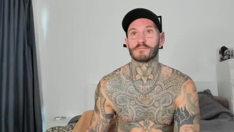 Snapshot of lucasexclusive chatting on 04/13/26, 03:56 lucasexclusive online show from 04/13/26, 03:56