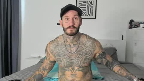 Snapshot of lucasexclusive chatting on 04/18/26, 05:00 lucasexclusive online show from 04/18/26, 05:00