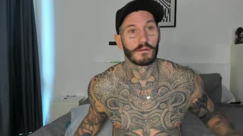 Snapshot of lucasexclusive chatting on 04/20/26, 05:43 lucasexclusive online show from 04/20/26, 05:43