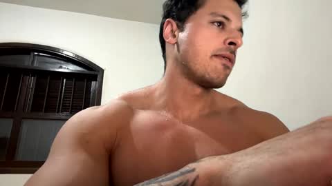 lucasfit24 online show from 02/03/25, 11:42