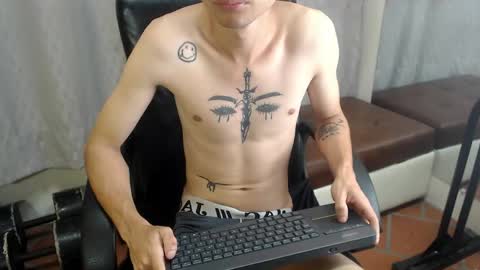 Snapshot of lucasssmith11 chatting on 05/29/26, 03:04 LucassSmith11 online show from 05/29/26, 03:04
