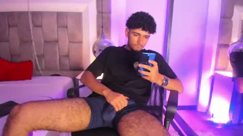 Snapshot of lucasthomson_ chatting on 06/30/26, 04:13 lucasthomson_ online show from 06/30/26, 04:13