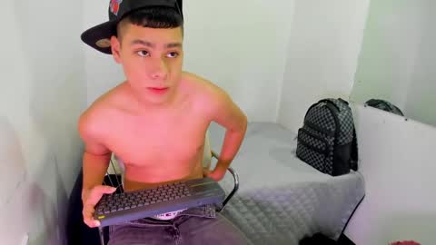 LUCAS TORREZ online show from 06/04/26, 11:44