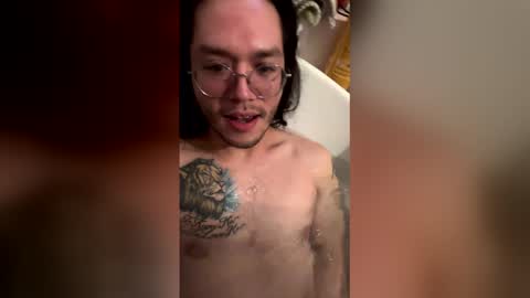 Snapshot of lucathelion chatting on 04/26/26, 07:11 lucathelion online show from 04/26/26, 07:11