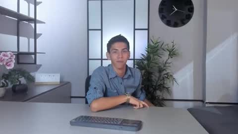 Lucca Moreti online show from 03/21/26, 08:19