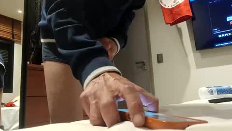 Snapshot of lucca_xxxhc chatting on 09/29/25, 07:57 lucca_xxxhc online show from 09/29/25, 07:57