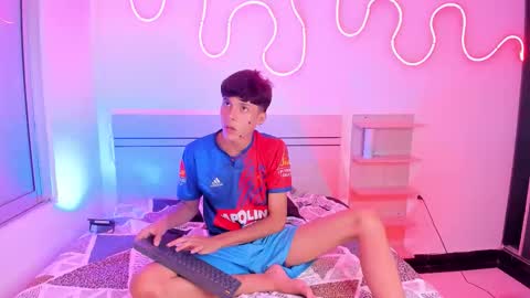 Luccas Ferreira online show from 10/21/25, 07:14