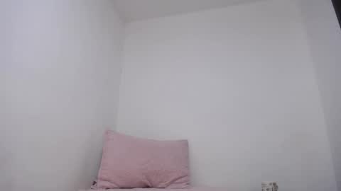 Snapshot of luccy21_ chatting on 03/09/26, 09:35 lucy online show from 03/09/26, 09:35