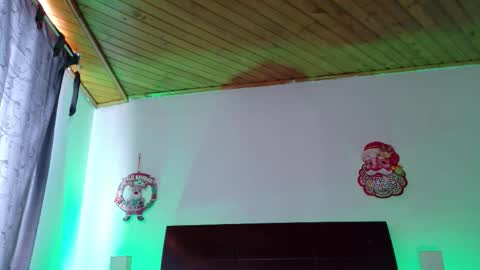 Luccy online show from 12/01/25, 03:17