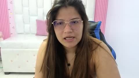Snapshot of lucero_s chatting on 05/28/26, 03:15 Lucero online show from 05/28/26, 03:15