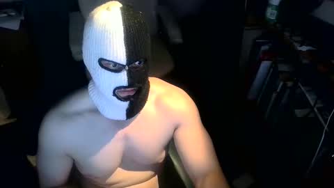 Snapshot of luchahor chatting on 09/28/25, 10:48 luchahor online show from 09/28/25, 10:48