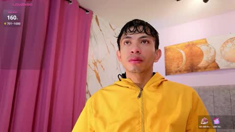 Snapshot of luchoplayboy chatting on 03/26/26, 12:11 lucho online show from 03/26/26, 12:11