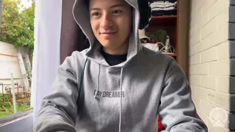 Felipe online show from 09/26/25, 05:39