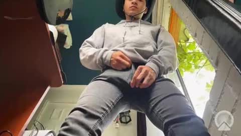 Felipe online show from 10/27/25, 02:32