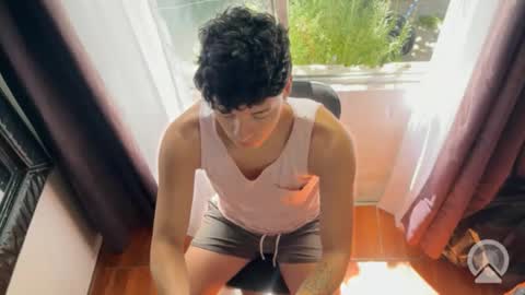 Snapshot of luchosaando chatting on 02/17/26, 05:52 Felipe online show from 02/17/26, 05:52