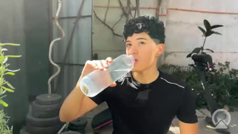 Snapshot of luchosaando chatting on 02/19/26, 07:21 Felipe online show from 02/19/26, 07:21