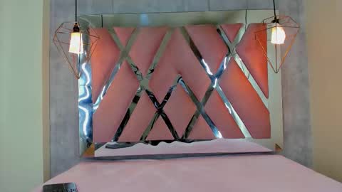 Snapshot of luci_lane_ chatting on 03/25/26, 07:42 Luci online show from 03/25/26, 07:42