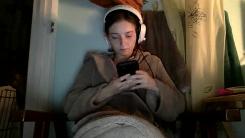 Snapshot of luci_layne chatting on 05/27/26, 09:45 Luci Layne online show from 05/27/26, 09:45