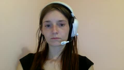 Snapshot of luci_layne chatting on 06/17/26, 12:35 Luci Layne online show from 06/17/26, 12:35