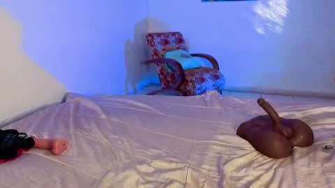 Snapshot of luci_ramirez chatting on 07/03/26, 04:35 Luciana Ramirez Sofia Collins online show from 07/03/26, 04:35