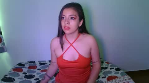 Snapshot of lucia754839 chatting on 05/07/26, 04:12 Lucia online show from 05/07/26, 04:12