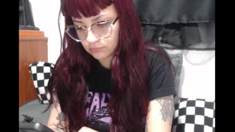 Snapshot of lucia_d_carton chatting on 05/14/26, 04:30 Lulu DCarton online show from 05/14/26, 04:30