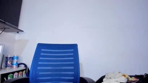 Snapshot of lucia_fuster chatting on 12/29/24, 01:34 Lucia online show from 12/29/24, 01:34