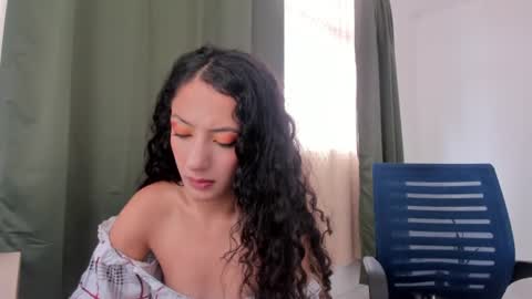 Lucia online show from 07/13/26, 06:44