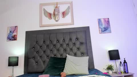 Lucia online show from 11/13/25, 04:11