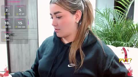 Snapshot of lucia_star_ chatting on 11/07/25, 02:33 lucia star online show from 11/07/25, 02:33