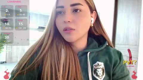 Snapshot of lucia_star_ chatting on 11/24/25, 11:15 lucia star online show from 11/24/25, 11:15