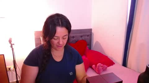 Snapshot of lucia_vonne chatting on 06/04/26, 08:48 Lucia Vonne online show from 06/04/26, 08:48