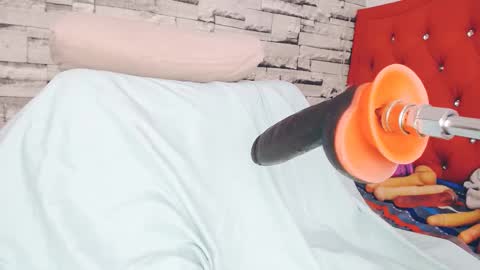 luciaaah online show from 02/10/25, 09:36