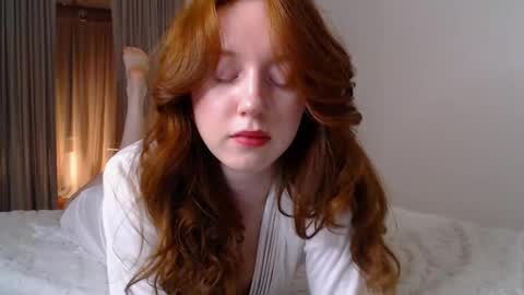 Lucia online show from 02/02/25, 07:14