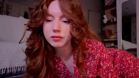 Lucia online show from 09/27/25, 04:56