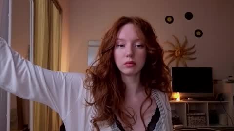 Lucia online show from 10/11/25, 04:16