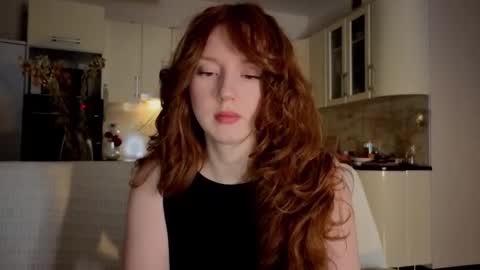 Lucia online show from 10/18/25, 04:30