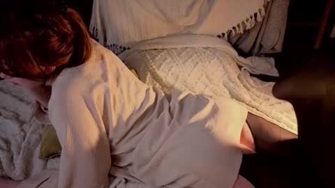 Snapshot of luciacoy chatting on 12/13/25, 07:53 Lucia online show from 12/13/25, 07:53