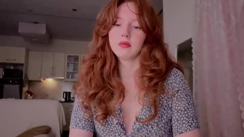 Snapshot of luciacoy chatting on 02/07/26, 05:27 Lucia online show from 02/07/26, 05:27