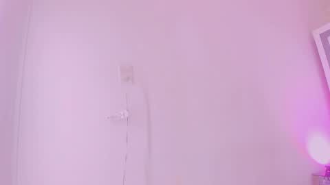 Lucia Gray online show from 05/20/26, 11:11